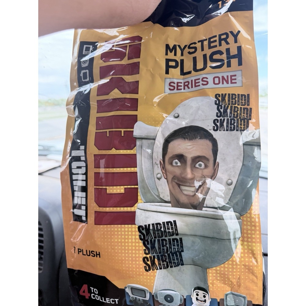 Skibidi Toilet Series 1 6-Inch  Plush [1 RANDOM‎ Character]